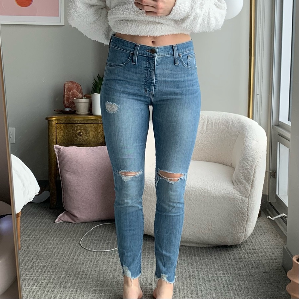 Madewell size 28 high rise skinny jeans, distressed